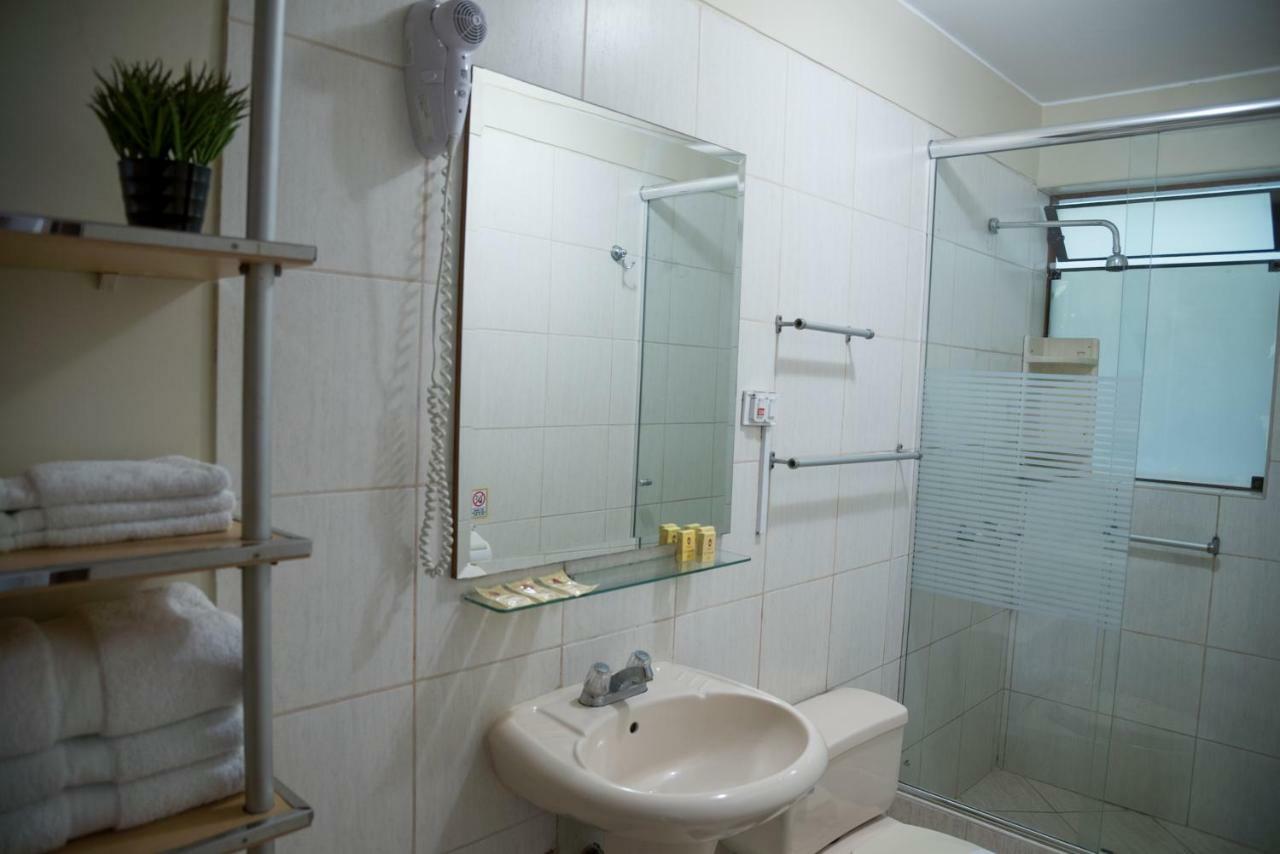 Hotel El Ducado Lima Luaran gambar